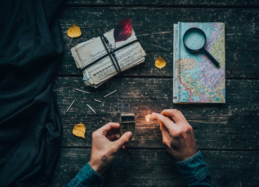 Smart travel packing items for savvy travelers