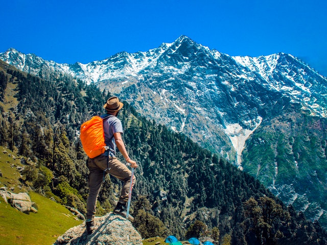 Necessary Hiking Gear You Need To Bring