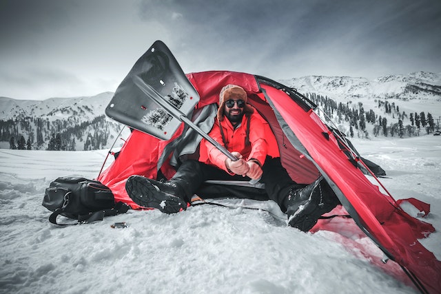 Tips for staying warm while camping in cold weather