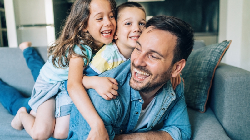 Healthy relationship between stay at home mom and working dad