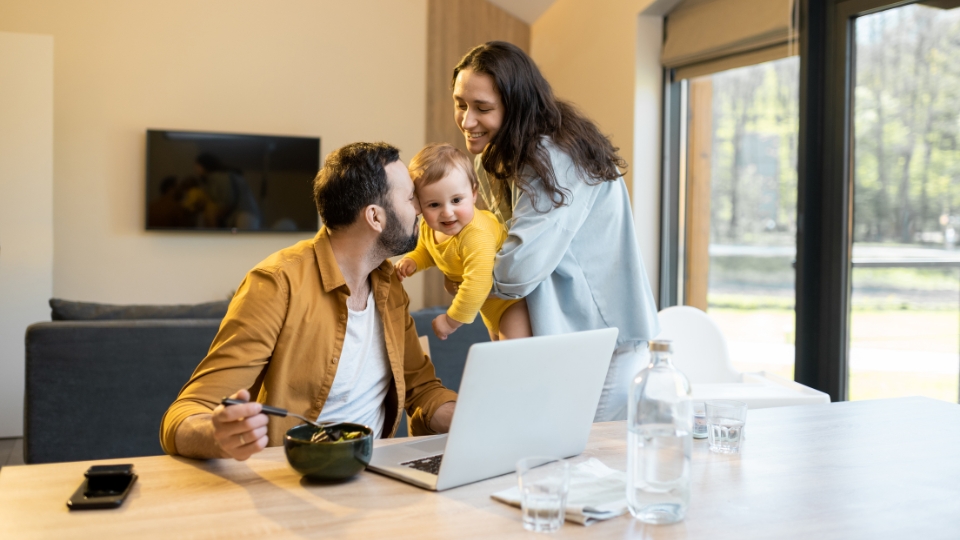 Stay at home mom balancing expectations and family responsibilities