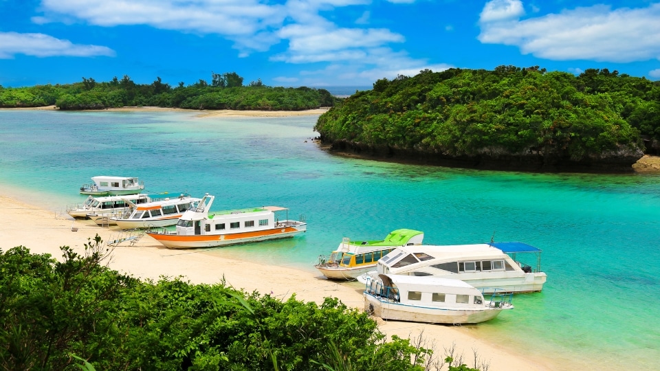 Okinawa Japan islands for safe solo travel