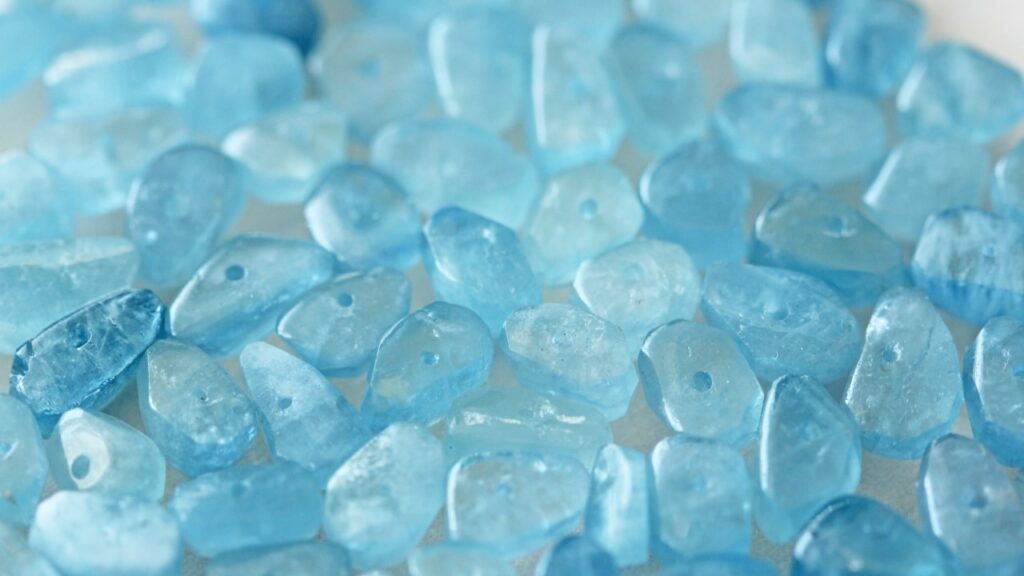 Aquamarine crystal for calm and emotional clarity